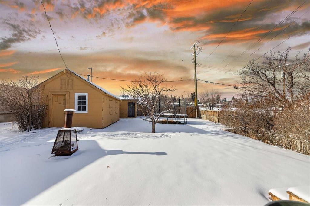 1623 Summit Street Sw, Calgary, AB - Outdoor With View
