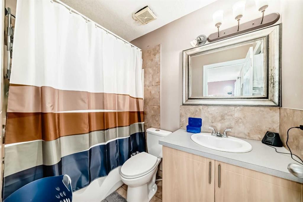 128-7707 Martha'S Haven Park Ne, Calgary, AB - Indoor Photo Showing Bathroom