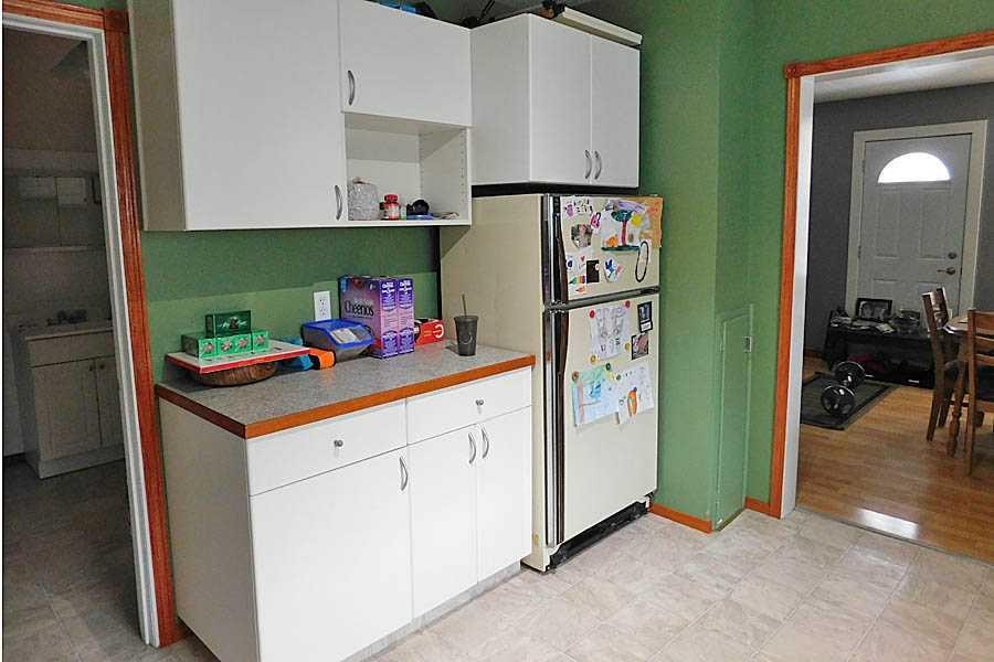 211 52 Avenue East, Claresholm, AB - Indoor Photo Showing Other Room