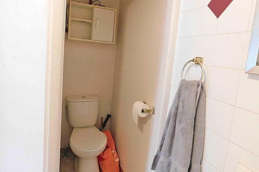 211 52 Avenue East, Claresholm, AB - Indoor Photo Showing Bathroom