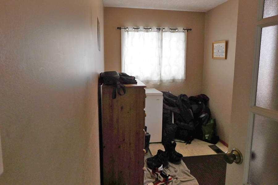 211 52 Avenue East, Claresholm, AB - Indoor Photo Showing Other Room