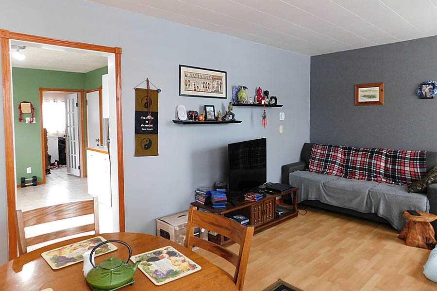 211 52 Avenue East, Claresholm, AB - Indoor