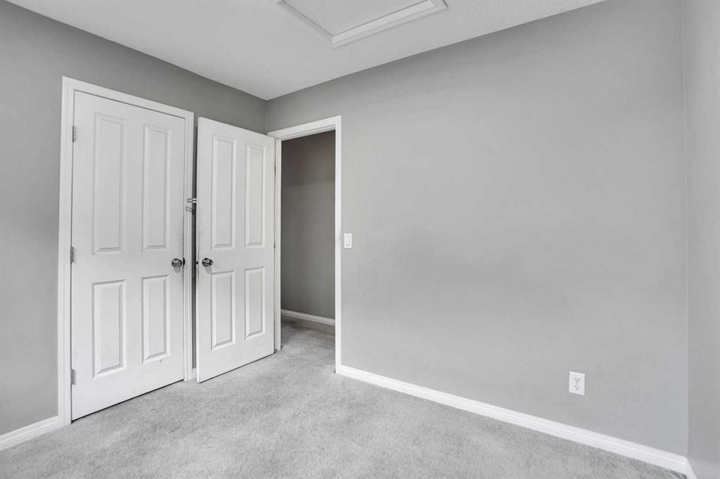 250 Martinwood Place Ne, Calgary, AB - Indoor Photo Showing Other Room