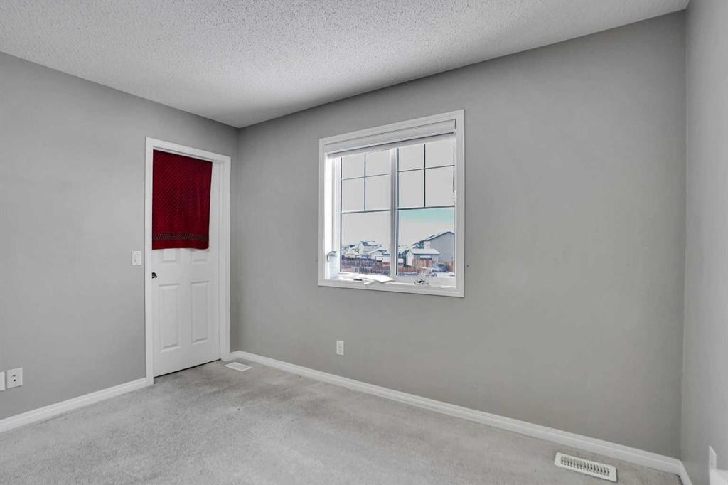 250 Martinwood Place Ne, Calgary, AB - Indoor Photo Showing Other Room