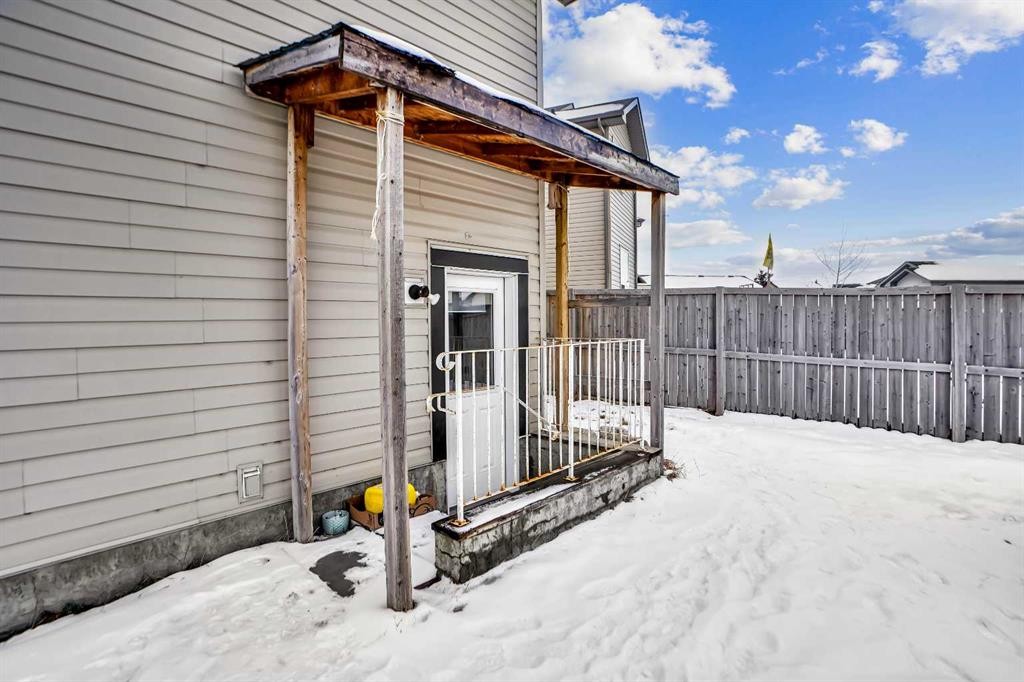250 Martinwood Place Ne, Calgary, AB - Outdoor With Exterior