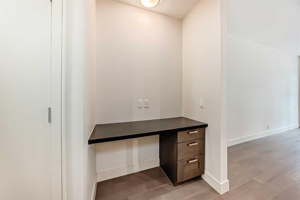 322-222 Riverfront Avenue Sw, Calgary, AB - Indoor Photo Showing Other Room