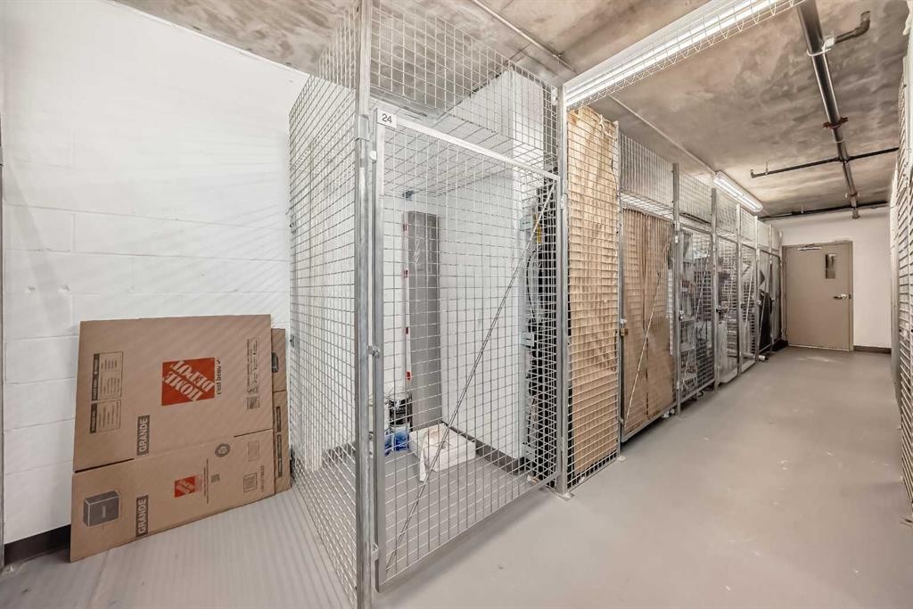 322-222 Riverfront Avenue Sw, Calgary, AB - Indoor