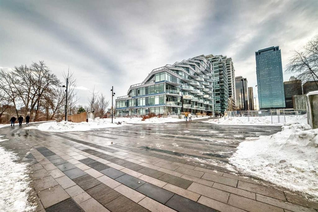 322-222 Riverfront Avenue Sw, Calgary, AB - Outdoor