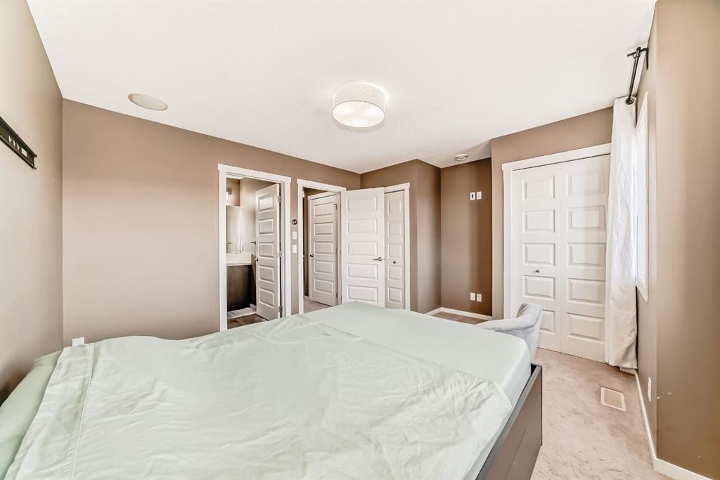 213 Auburn Bay Circle Se, Calgary, AB - Indoor Photo Showing Bedroom