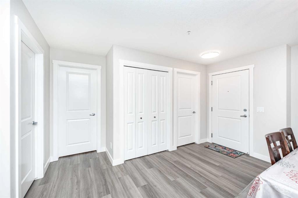 2104-6118 80 Avenue Ne, Calgary, AB - Indoor