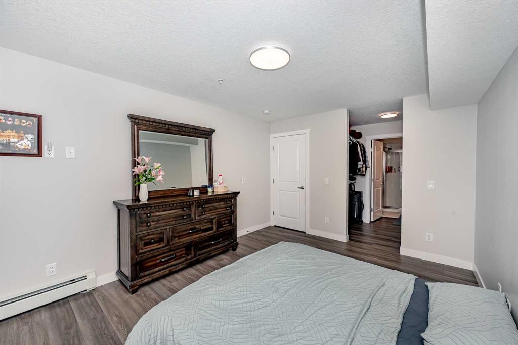 2104-6118 80 Avenue Ne, Calgary, AB - Indoor Photo Showing Bedroom