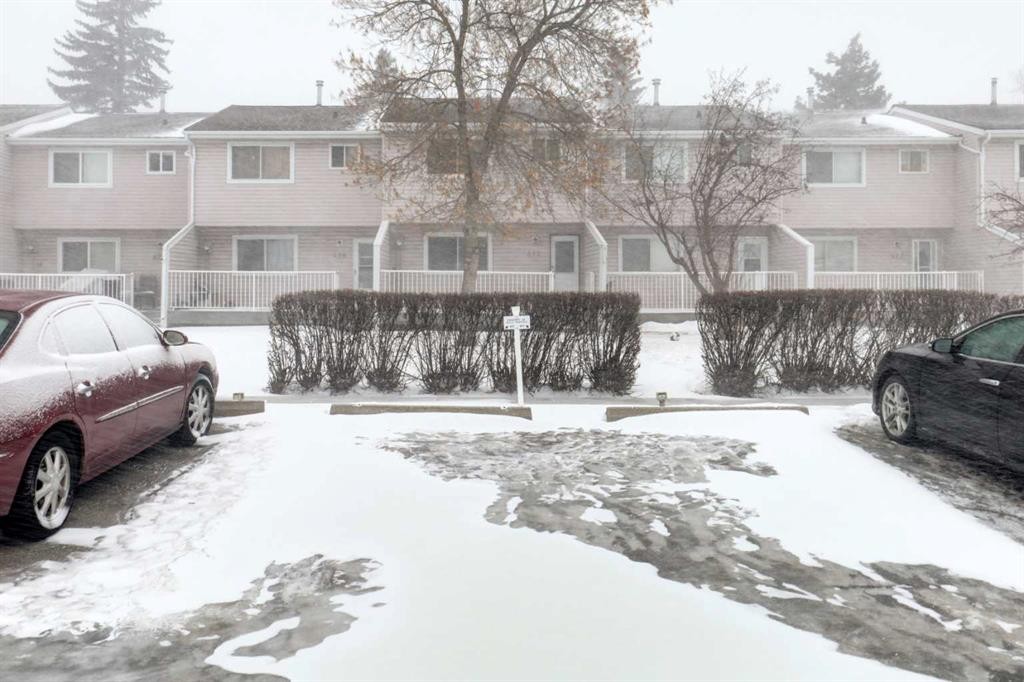 417 40 Street Ne, Calgary, AB - Outdoor