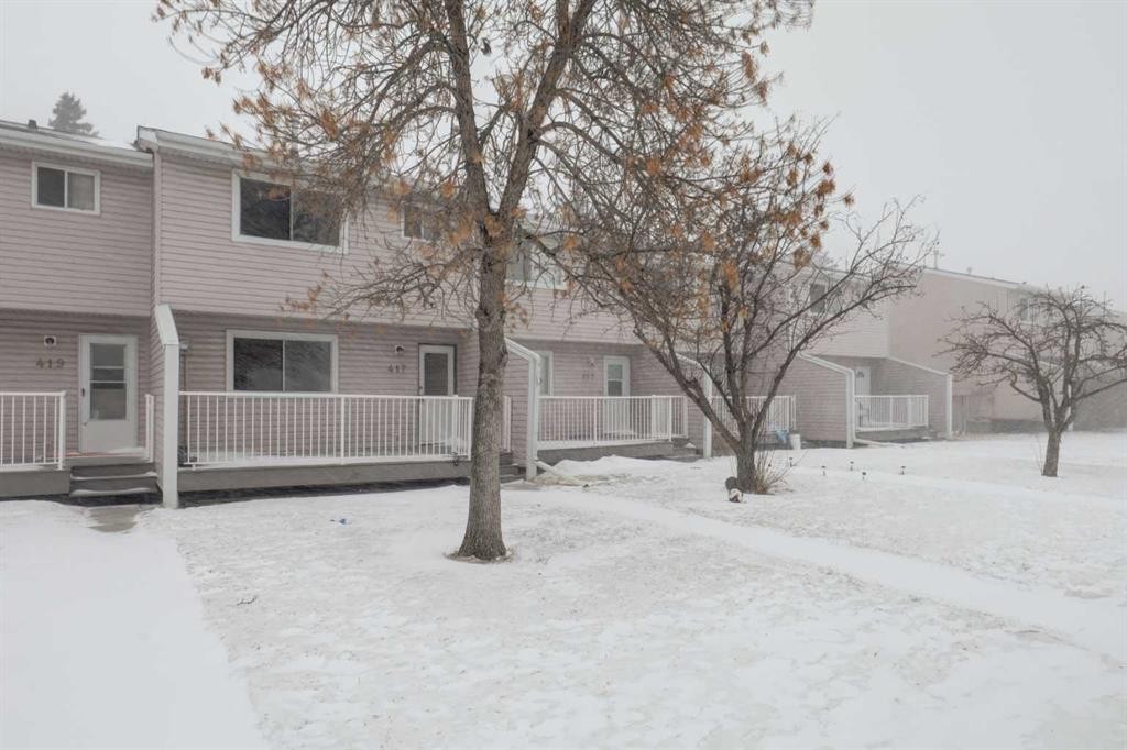 417 40 Street Ne, Calgary, AB - Outdoor