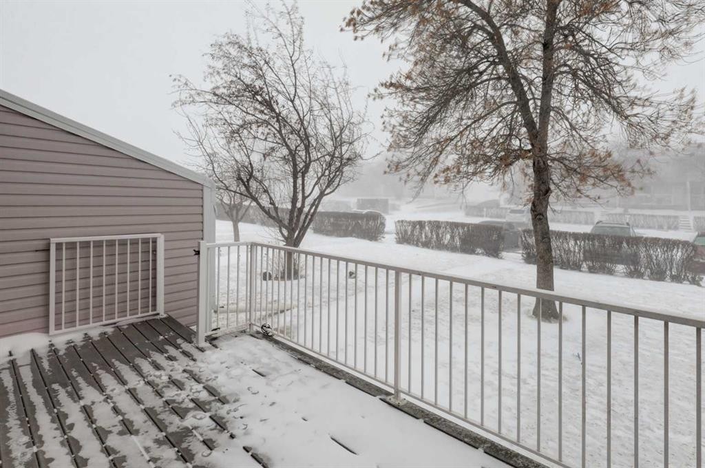 417 40 Street Ne, Calgary, AB - Outdoor With Exterior