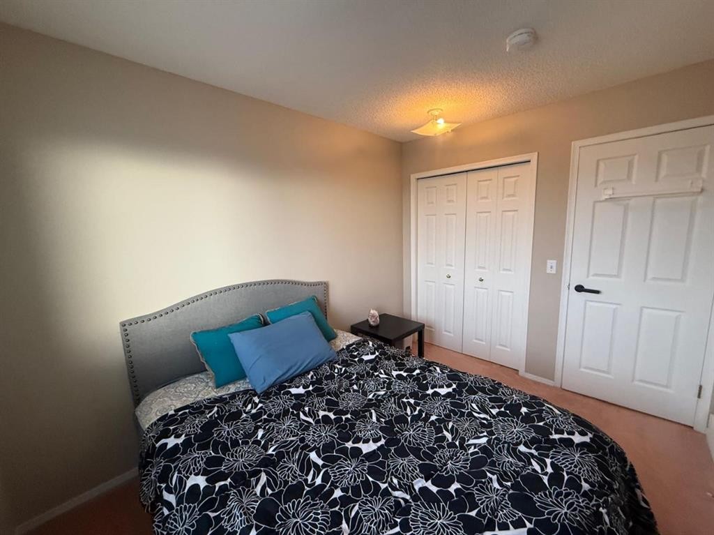 7212 Sierra Morena Boulevard Sw, Calgary, AB