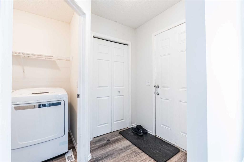 913 Taradale Drive Ne, Calgary, AB - Indoor