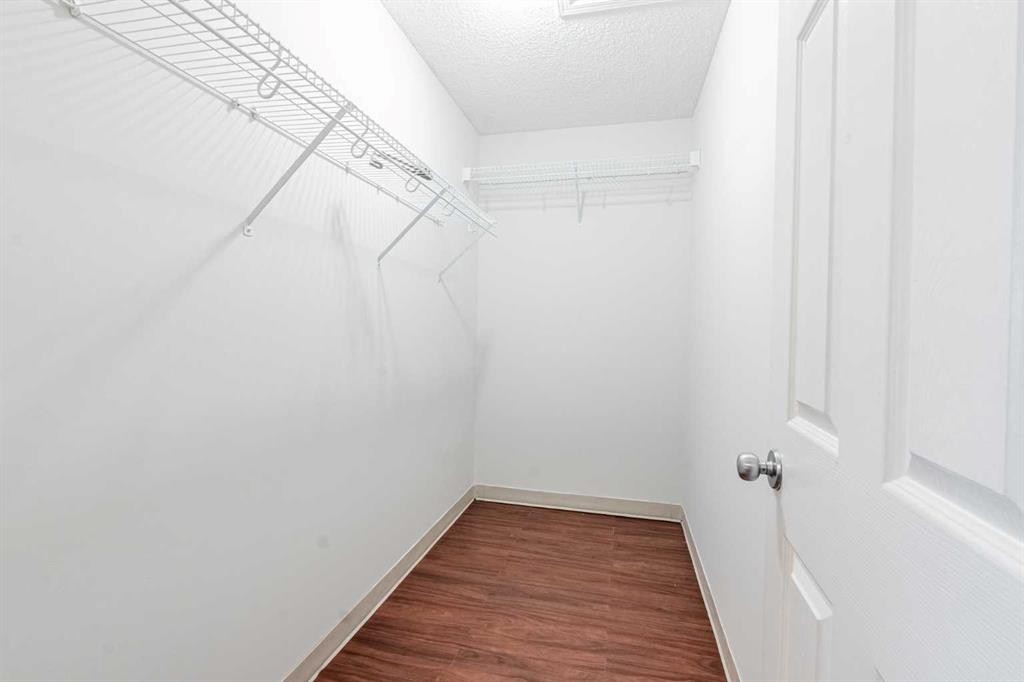 913 Taradale Drive Ne, Calgary, AB - Indoor Photo Showing Other Room