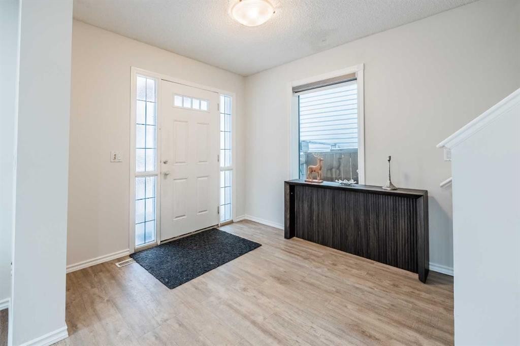 913 Taradale Drive Ne, Calgary, AB - Indoor Photo Showing Other Room