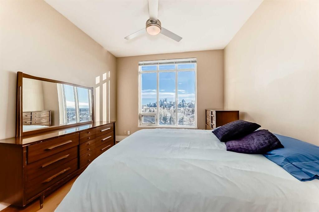 708-1726 14 Avenue Nw, Calgary, AB - Indoor Photo Showing Bedroom