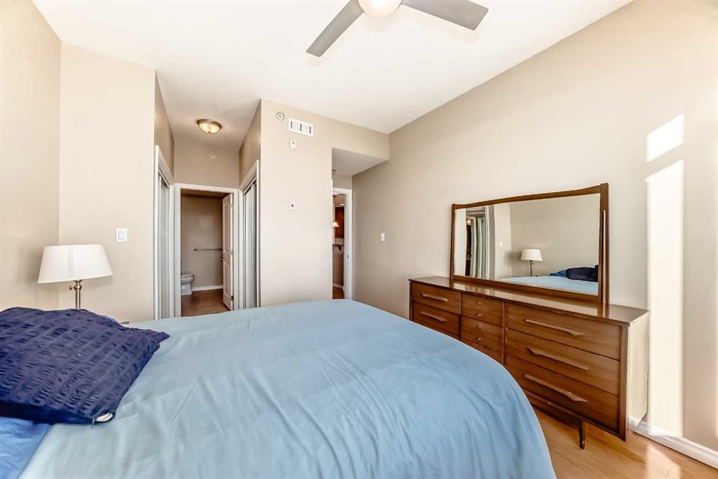 708-1726 14 Avenue Nw, Calgary, AB - Indoor Photo Showing Bedroom