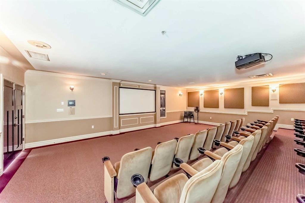 708-1726 14 Avenue Nw, Calgary, AB - Indoor Photo Showing Other Room