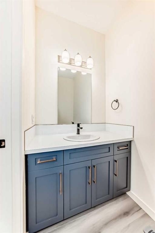 2006 37 Street Se, Calgary, AB - Indoor Photo Showing Bathroom