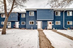 90-251 90 Avenue SE Calgary, AB T2J 0A4