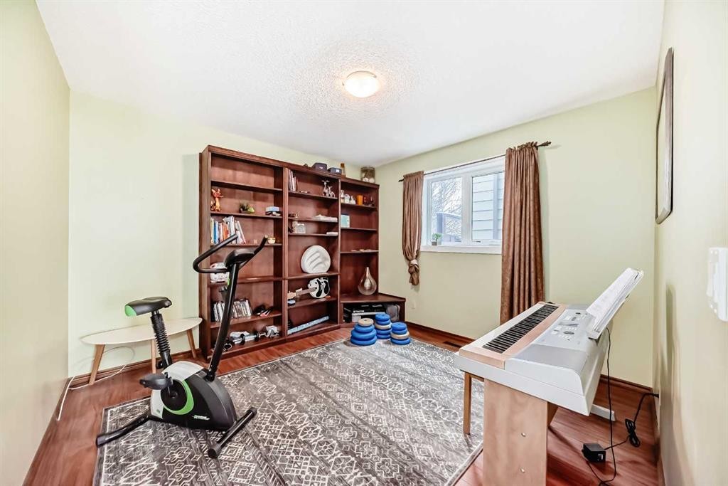 19 Mchugh Place Ne, Calgary, AB - Indoor