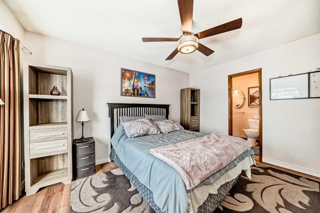 19 Mchugh Place Ne, Calgary, AB - Indoor Photo Showing Bedroom