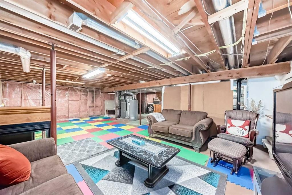 19 Mchugh Place Ne, Calgary, AB - Indoor Photo Showing Basement