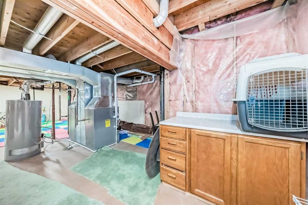 19 Mchugh Place Ne, Calgary, AB - Indoor Photo Showing Basement