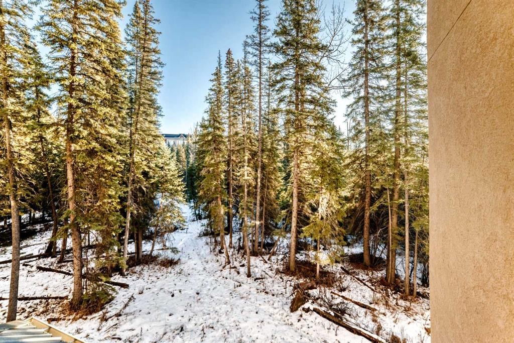 213-10 Discovery Ridge Close Sw, Calgary, AB - Outdoor