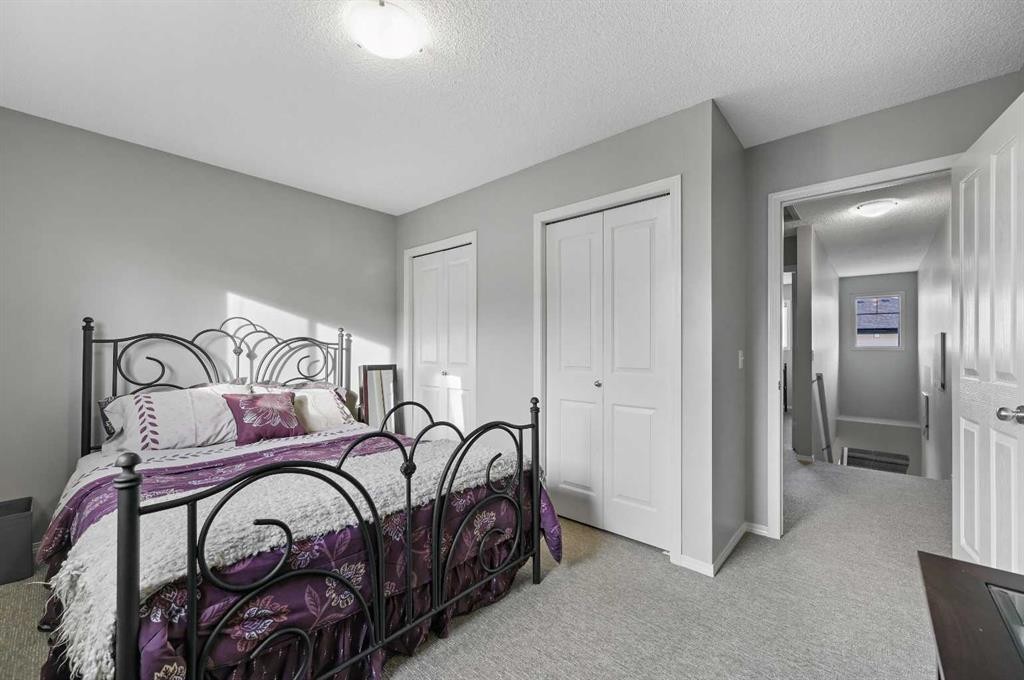 165 Saddlebrook Point Ne, Calgary, AB - Indoor Photo Showing Bedroom