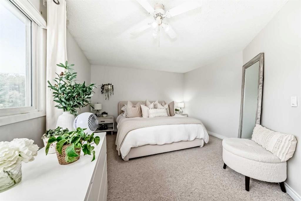 70-7205 4 Street Ne, Calgary, AB - Indoor Photo Showing Bedroom