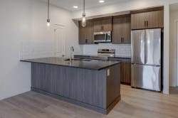 211-245 Edith Place NW Calgary, AB T3R 2C9