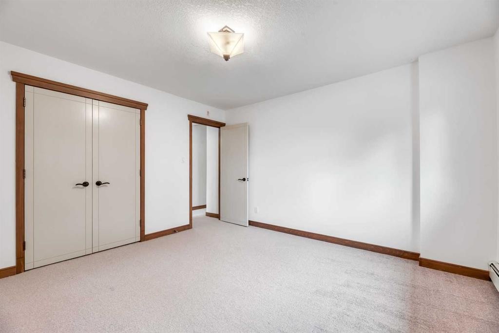 209-315 50 Avenue Sw, Calgary, AB - Indoor Photo Showing Other Room