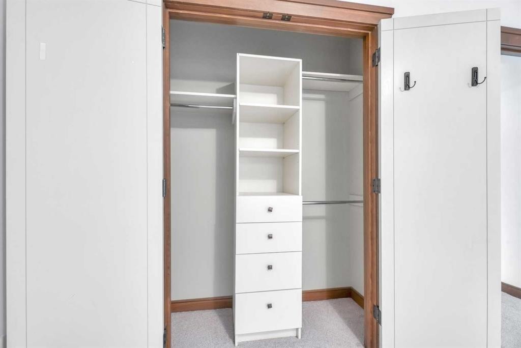 209-315 50 Avenue Sw, Calgary, AB - Indoor Photo Showing Other Room