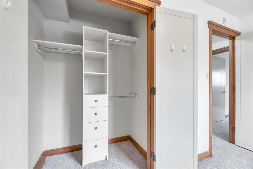 209-315 50 Avenue Sw, Calgary, AB - Indoor