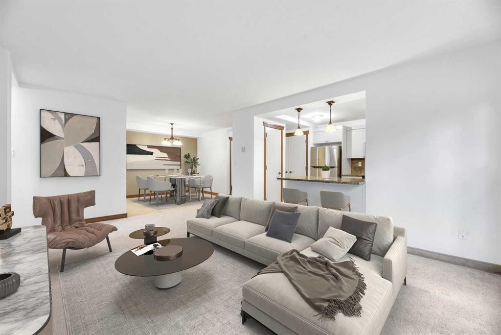 209-315 50 Avenue Sw, Calgary, AB - Indoor Photo Showing Living Room