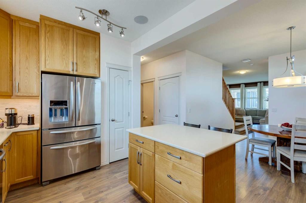 123 Marquis Green Se, Calgary, AB - Indoor Photo Showing Kitchen
