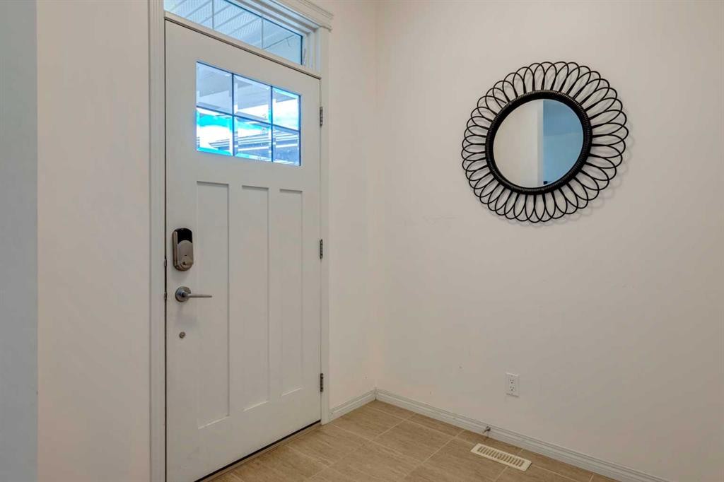 123 Marquis Green Se, Calgary, AB - Indoor Photo Showing Other Room