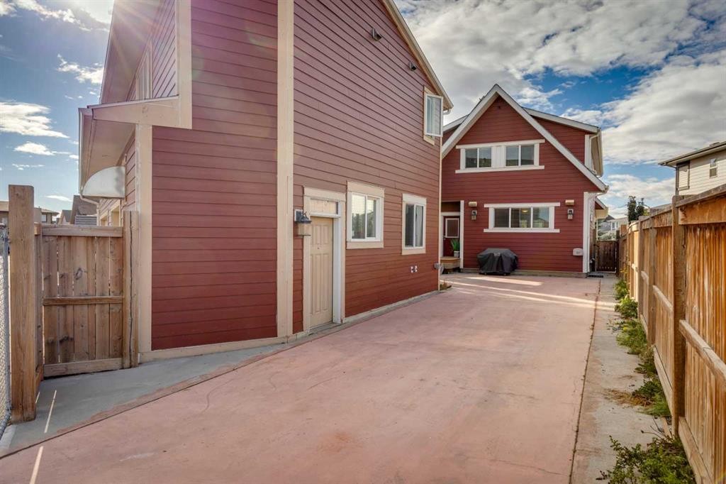 123 Marquis Green Se, Calgary, AB - Outdoor With Exterior