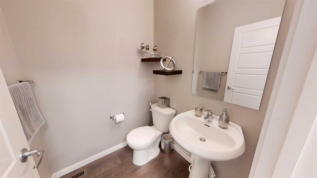 165 Panatella Square Nw, Calgary, AB - Indoor Photo Showing Bathroom