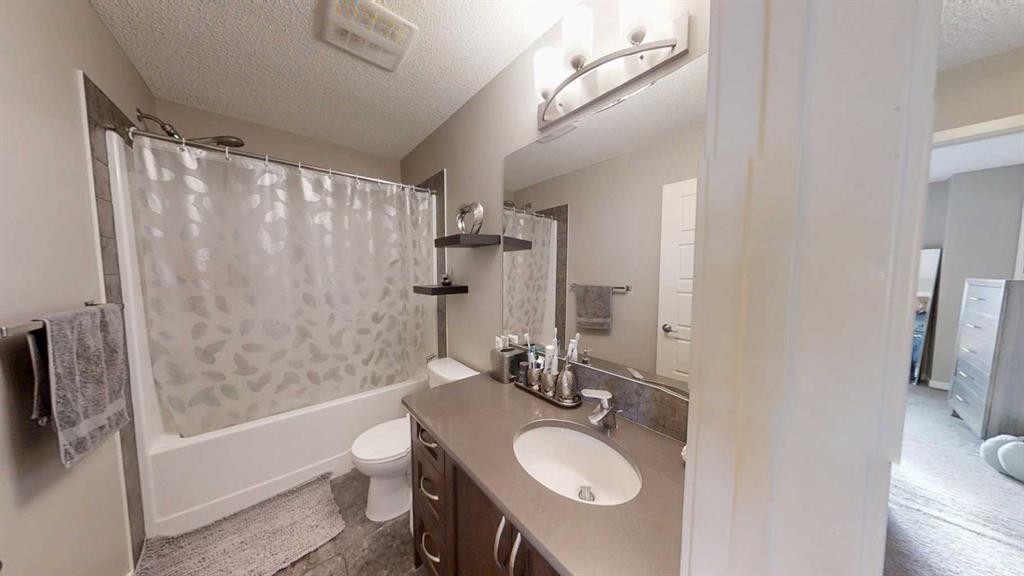 165 Panatella Square Nw, Calgary, AB - Indoor Photo Showing Bathroom