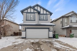 213 Tuscany Ravine Close NW Calgary, AB T3L 2X4
