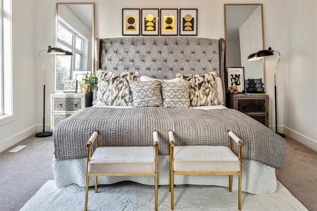 3316 41 Street Sw, Calgary, AB - Indoor Photo Showing Bedroom