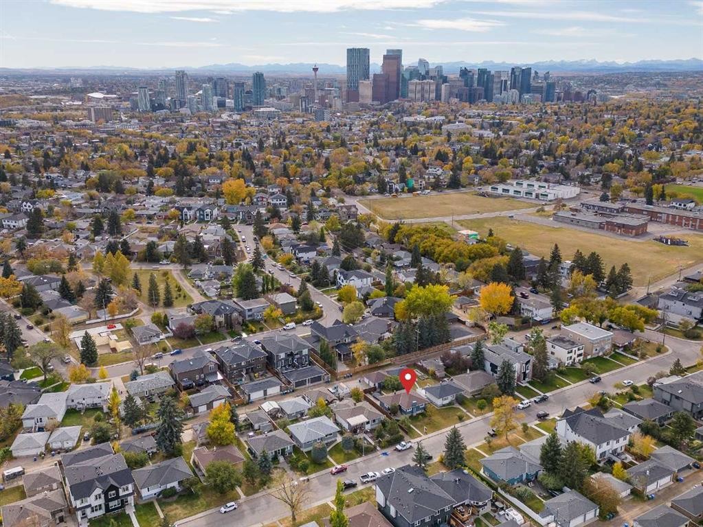 1131 15 Avenue Ne, Calgary, AB - Outdoor With View