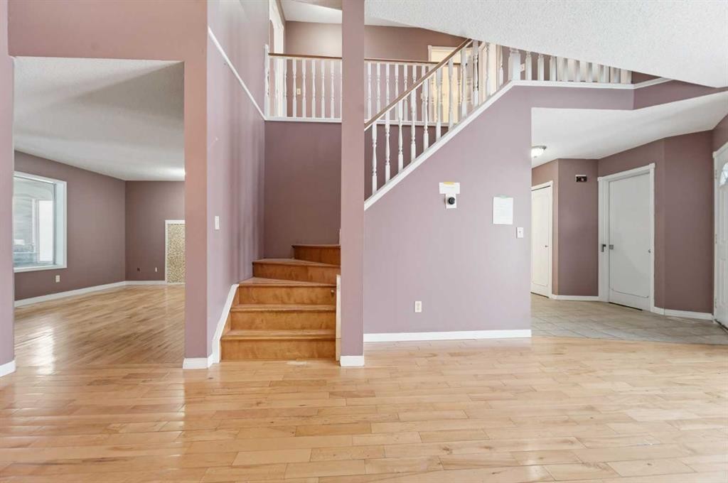 61 Martinview Crescent Ne, Calgary, AB - Indoor Photo Showing Other Room