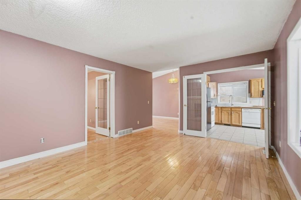 61 Martinview Crescent Ne, Calgary, AB - Indoor Photo Showing Other Room