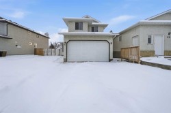 61 Martinview Crescent NE Calgary, AB T3J 2S5